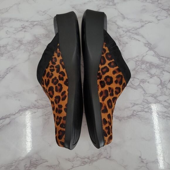 Trotters Leopard Print Dyed Calf Pony Hair Mules Clogs Women's 10.5 - Picture 4 of 13